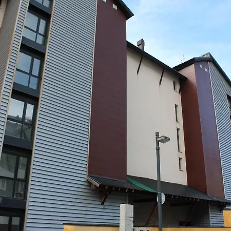 - Monte Oiz - 2/4 Pax + Parking *