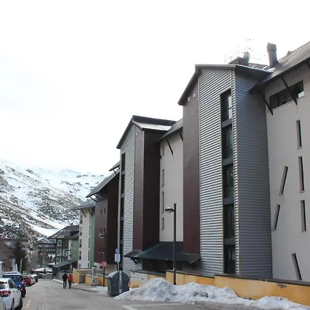 - Monte Oiz - 2/4 Pax + Parking Sierra Nevada